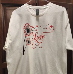 Large Gildan Light Cotton White T-Shirt Love Valentine